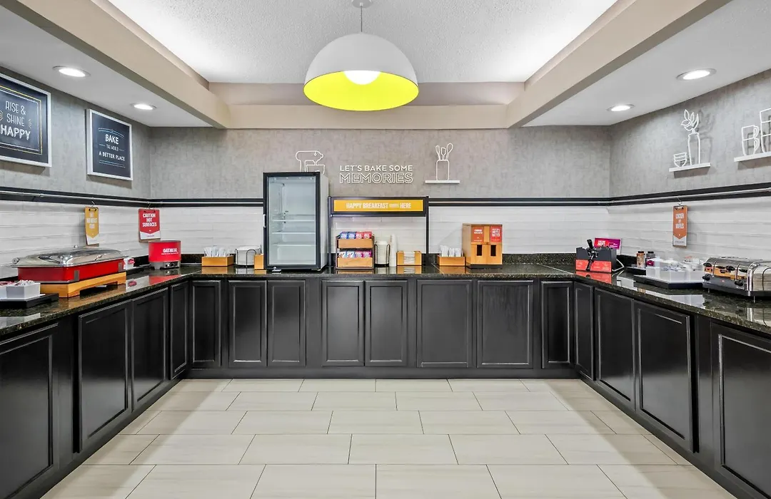 Hampton Inn Bloomington West-1